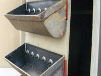 Becherwerk mit ausgewechselten Schöpfbechern